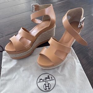 Hermes women’s Elda Tan Wedge Espadrilles Leather